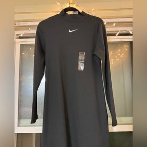 Nike black bodycondress